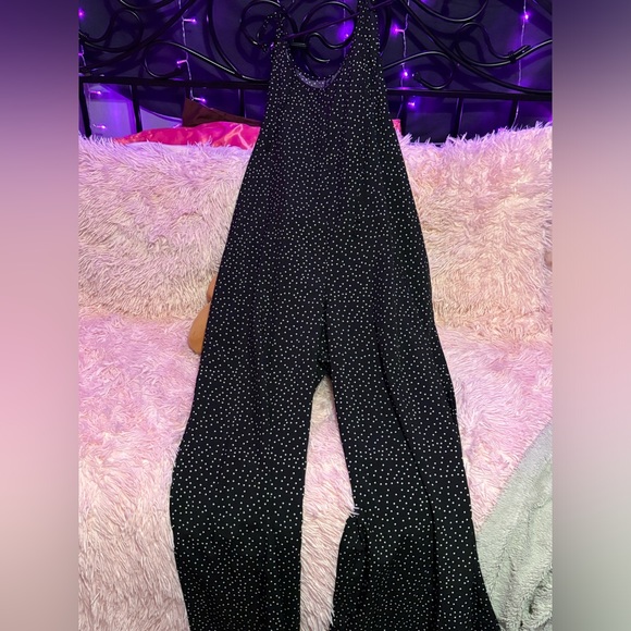 Black and White Poka Dot Jumper! Great material and very flowy. - Picture 3 of 5